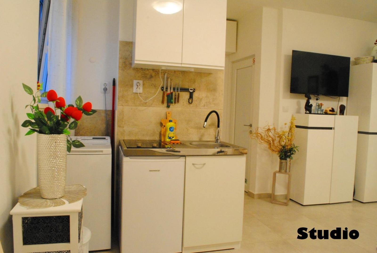 Sunshower Apartment And Studio Split Buitenkant foto