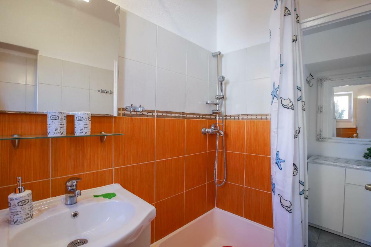 Sunshower Apartment And Studio Split Buitenkant foto